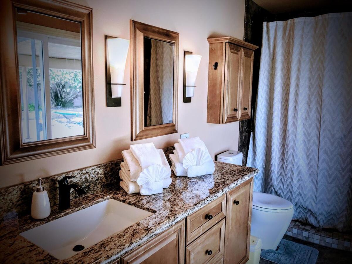 Large Estate 2 Miles To Strip With Pool Ferienhaus Las Vegas